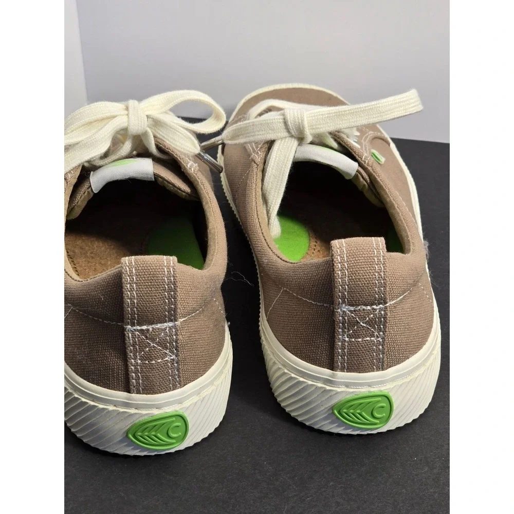 Cariuma OCA Low Sneaker Mens 6.5 Womens 8 Sustainable Eco Friendly Shoes NEW Tan